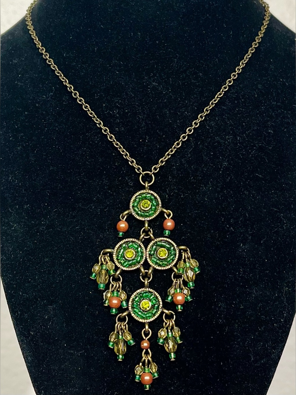 Icing Vintage-Inspired Green Beaded Statement Necklace